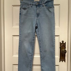 LEVI'S Light Wash 724 High Rise Straight Crop Jean